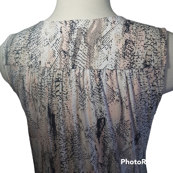 𝅺Inc International Concepts Snakeskin Faux Wrap Tank Top With Zipper Detail - Picture 8 of 10